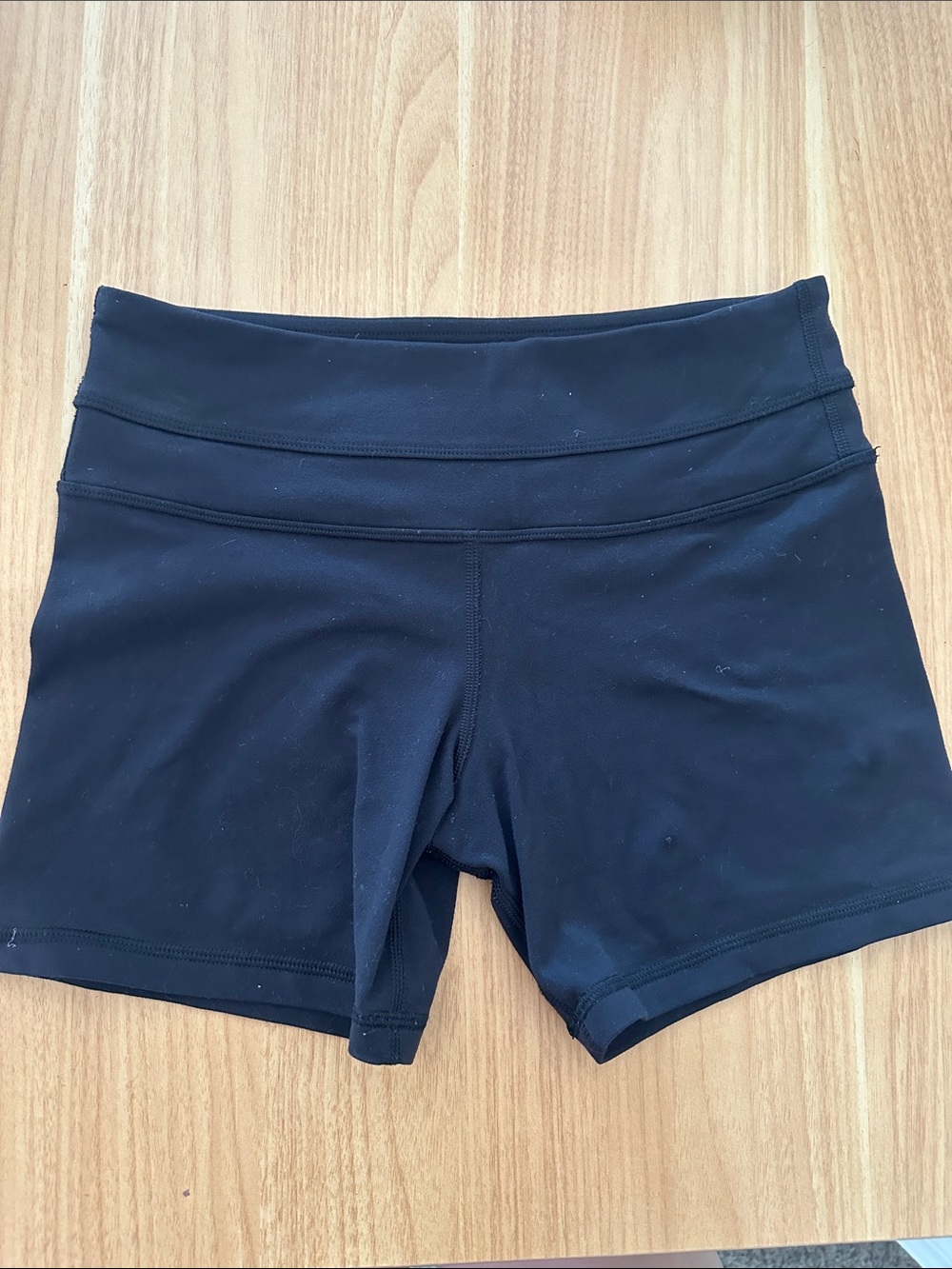 LuluLemon Athletica Black Mid Rise Active Mini Shorts 4